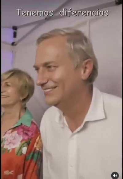 Por que chucha parece un escultura de cera