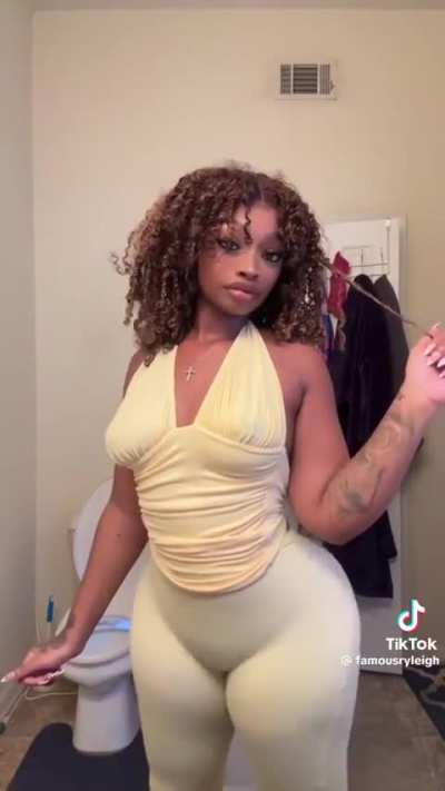 Any y’all smash ol girl yet cuz folks saying she easy but I ain’t seen her round