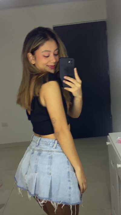 will you admire my small latina body