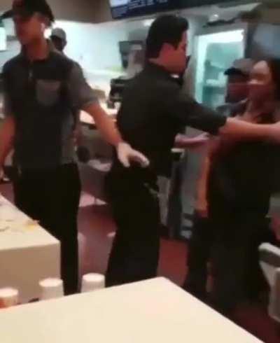 Man attacks McDonald’s employee over waiting time.