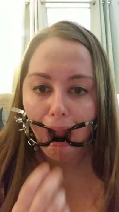 First time deep throat training with my new jennings gag. I know I'll be wearing one next time so I bought my own so I could prepare to fulfill my purpose more effectively ☺️