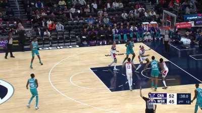 [Highlight] Bilal Coulibaly erases a PJ Washington attempt under the basket