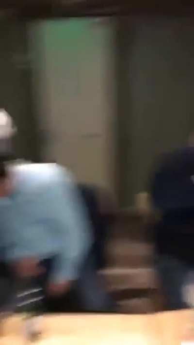 En efecto estimado, cosas de hombres, y?