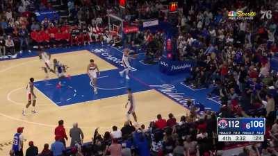 [Highlight] James Harden hits the very difficult stepback 3 to beat the shot clock