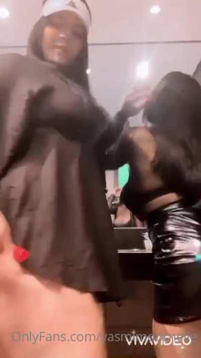 💦🍆YASMIM DORNELLES🍆💦 WITH MORE WATER COMING OUT THE PIPE