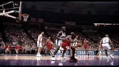 Michael Jordan fadeaway on Anthony Mason - 1998 NBA Playoffs, Eastern Conference Semi-Finals, Bulls vs. Hornets, Game 4.