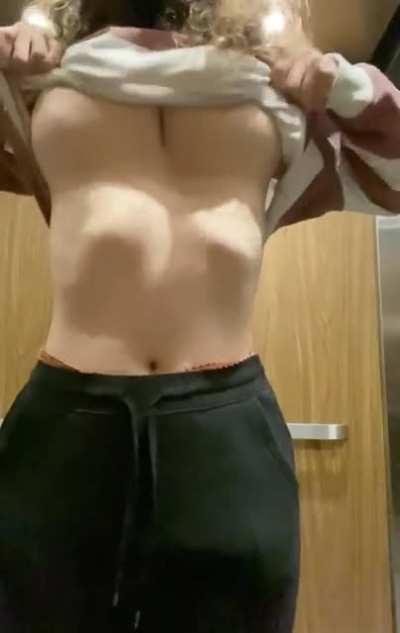 Getting (f)risky in the elevator [OC]