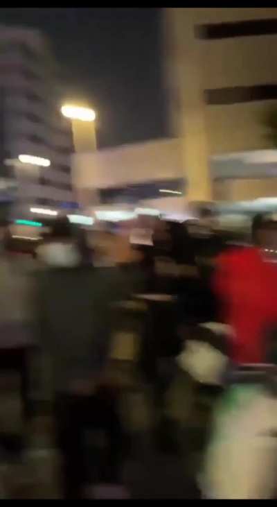 Sushi restaurant in LA gets looted during the riots.