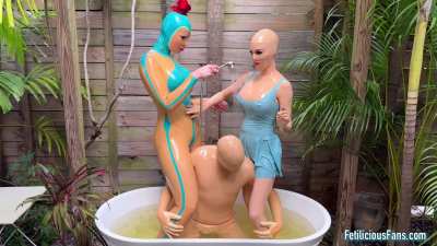 Tropical bathroom secrets 