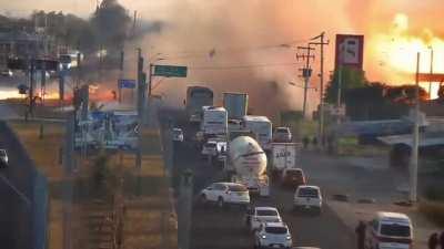 otro angulo de la esxplosion en Tula