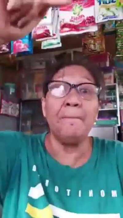 All hail Aling Marie of House Kayumanggi, First of Her Name, Khaleesi of the Orient, Mother of Dragons, New Queen of Social Media, Breaker of DDS, and Protector of the Future Generation.