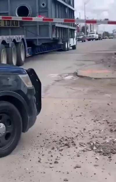 WCGW truck drivers like to park on railway tracks
