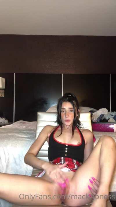 🔥 NEW🔥 Mackzjoness School Uniform Masturbation Vid + her full MEGA (Posted October 18th!)