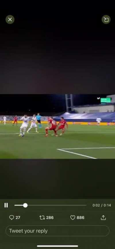 someone enlighten me on how this isn’t a pen....... just absurd man