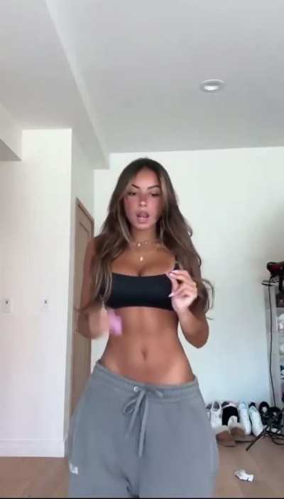 Love the way she moves her hips! | X January 2025