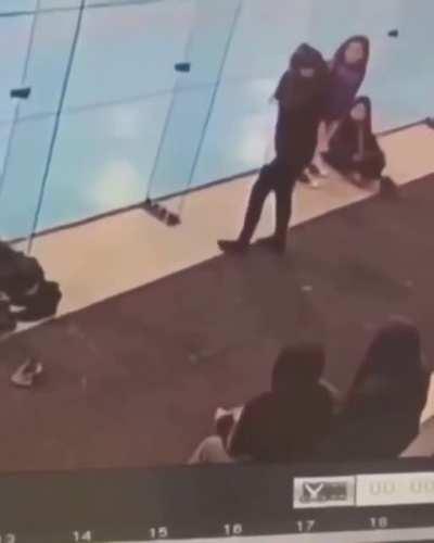 I cast Wall of Force.