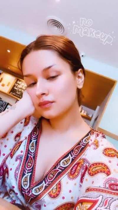 Those tits ! 🤤💦