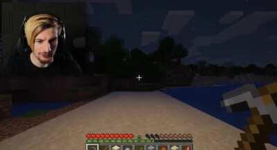 A time that 8bitryan becme thanos in minecraft(lucky)