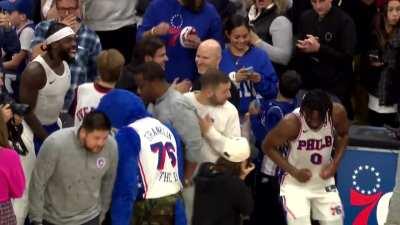 [Highlight] Pat Bev gives Maxey a cold water bottle bath