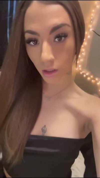 Do you want to see ass and pussy all women follow me