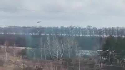 Huge Russian Air Assault ongoing just north of Kyiv (¿Hostomel?).