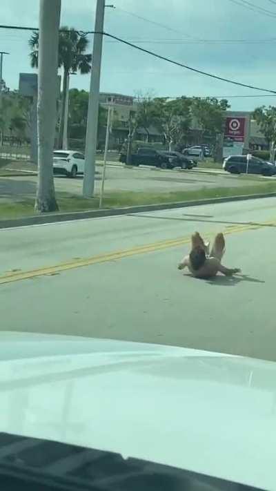 [NSFW] Meanwhile in Florida, a guy goes for a roll
