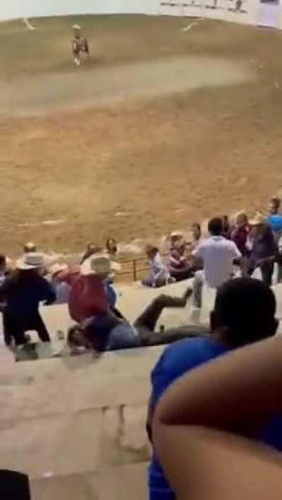 WCGW being a peacemaker yet kicking the other guy