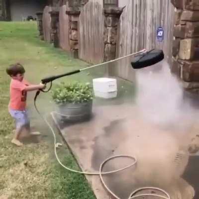 WCGW when you give pressure washer to child