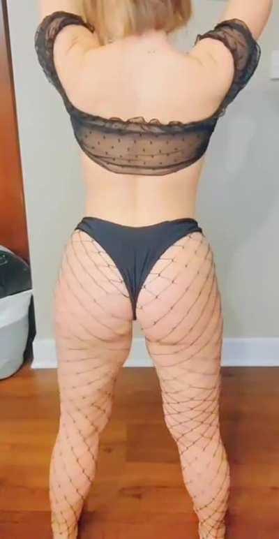 I can be your cherry, apple, pecan or your key lime 🥧... 