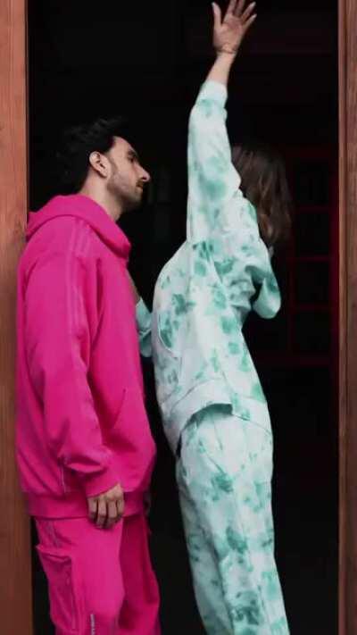 Deepika Padukone seducing her husband is so fucking sexy, Imagine her doing this to you 💦😘