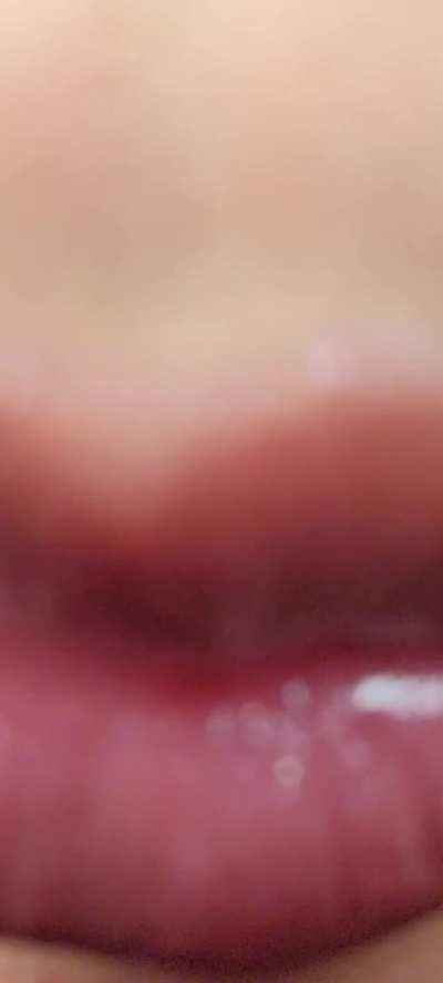 Mom of 1…. Boner material?