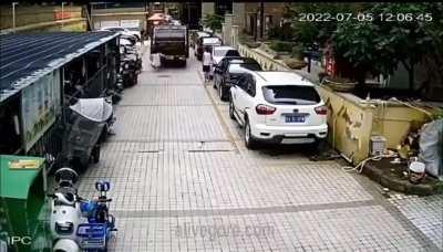 Dude was under a truck when he was distracted by his phone