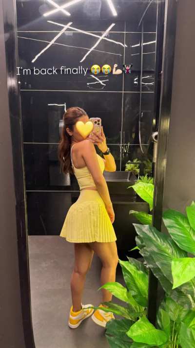 Avneet kaur in yellow top and skirt- ig story 8th April 2026