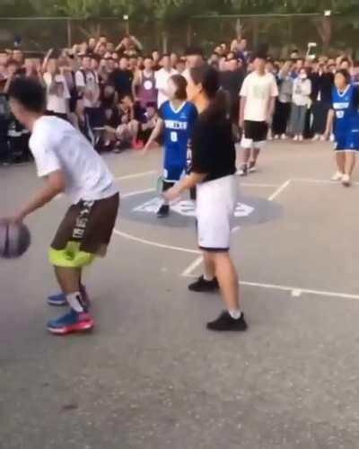 Ну за это ногами пиздить надо, я считаю