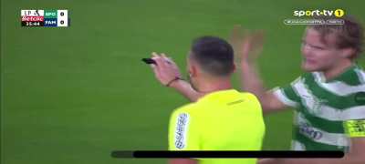 Sporting 0 - Famalicão 0 Lance entre Gil Dias e Ricardo Mangas (35)