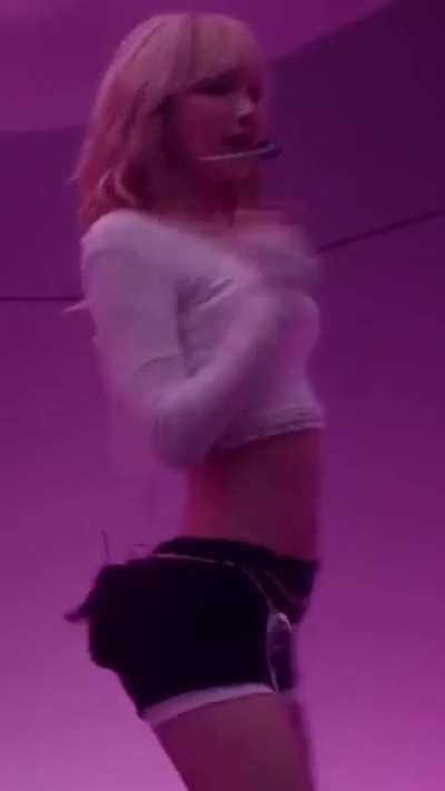 Chaewon - LeSserafim