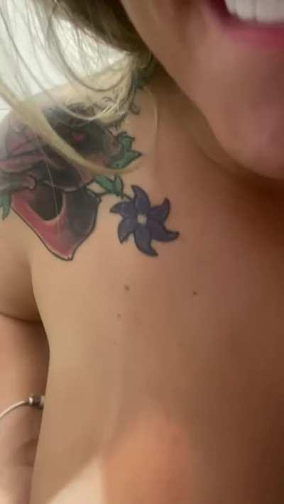 GET HER PREMIUM CONTENT MEGA FOLDER IN THE COMMENTS