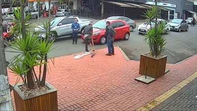 Guy donates crutches to homeless person