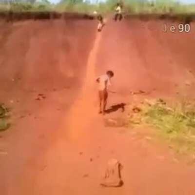 As crianças dos anos 80 e 90 eram felizes! その時の子供たちは幸せでした!