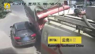 WCGW when cutting off a gravel truck