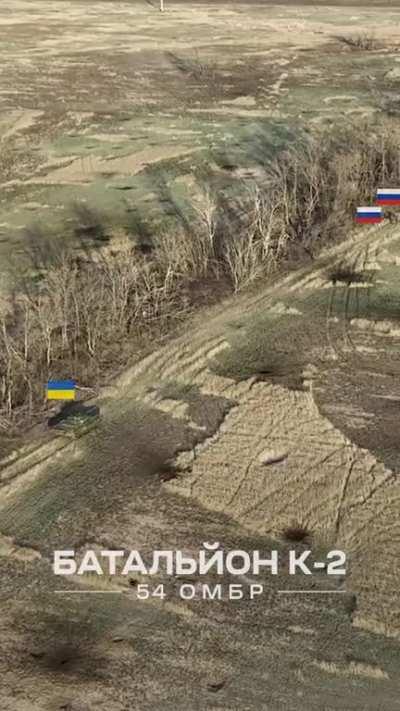 Ukrainian T72 of K-2 battalion working on russian infantry in close range