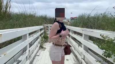 Friendly stroll to the beach looking for fellow pervs