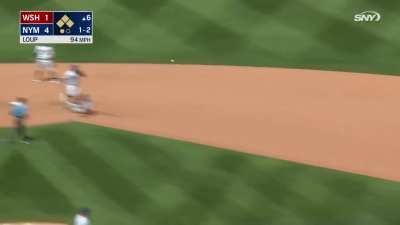 [Highlight] Mets escape bases loaded jam with a 4-6-3 double play