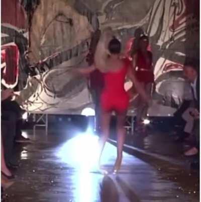 WCGW walking with high heels