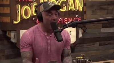Joe Rogan bravely speaks out about vaccines, pls support him out there