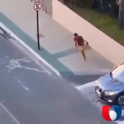 Thief gets mob justice