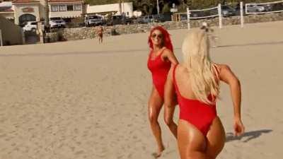 Maryse & Eva Marie 👀