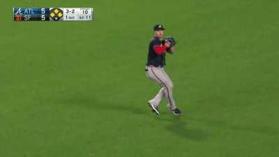 [Highlight] Gausman walks off the Braves on a sac fly!