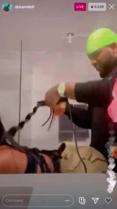 Dreamdoll Throwing that phat Ass around She So damn Fine 😈😈