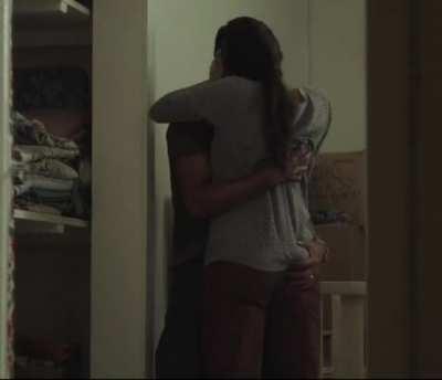 Paulina Gaitan ass groped in Territorio